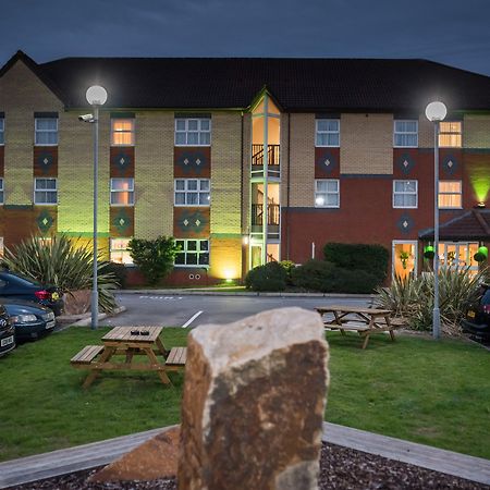 Holiday Inn Manchester West By Ihg Salford  Exteriör bild