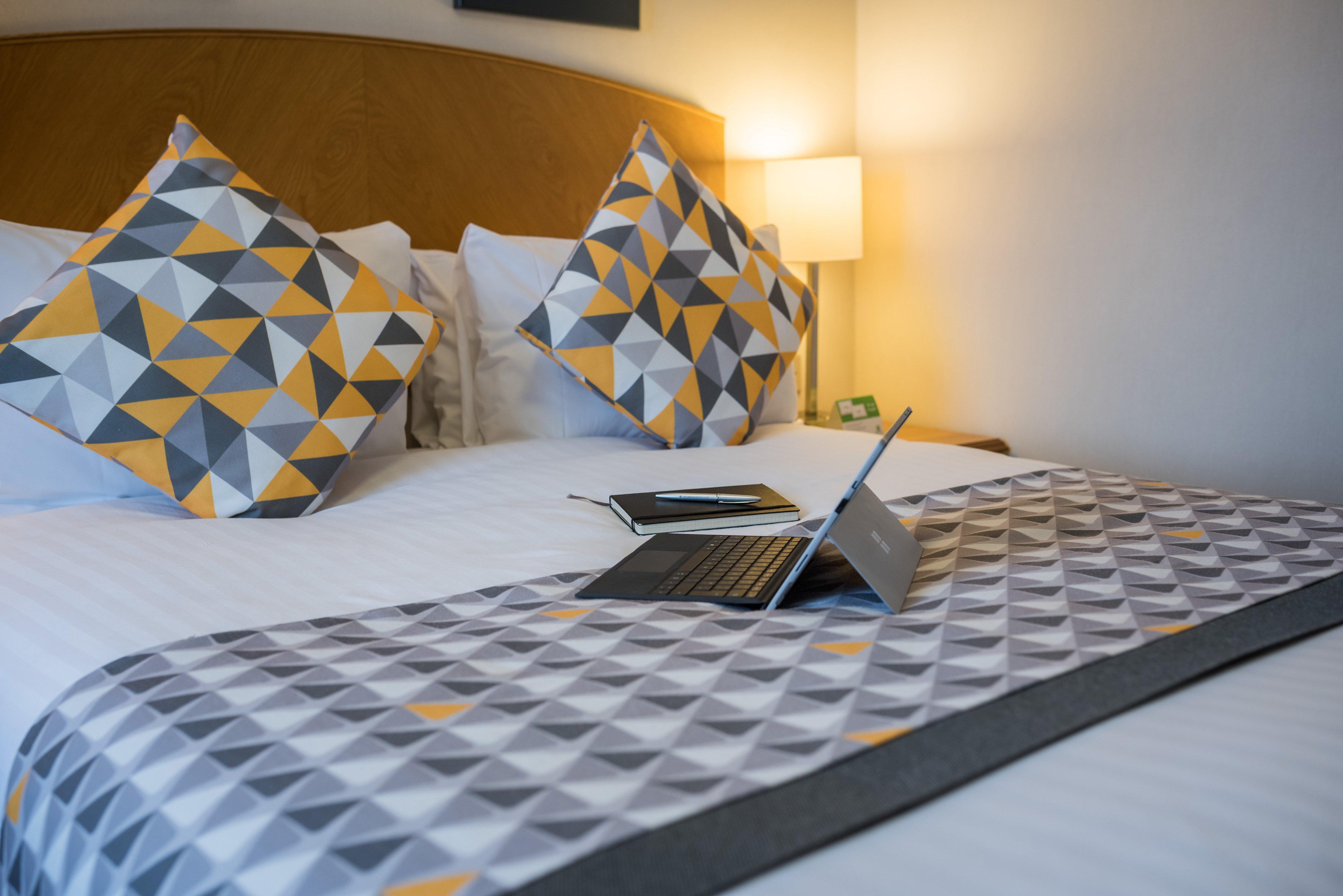 Holiday Inn Manchester West By Ihg Salford  Exteriör bild