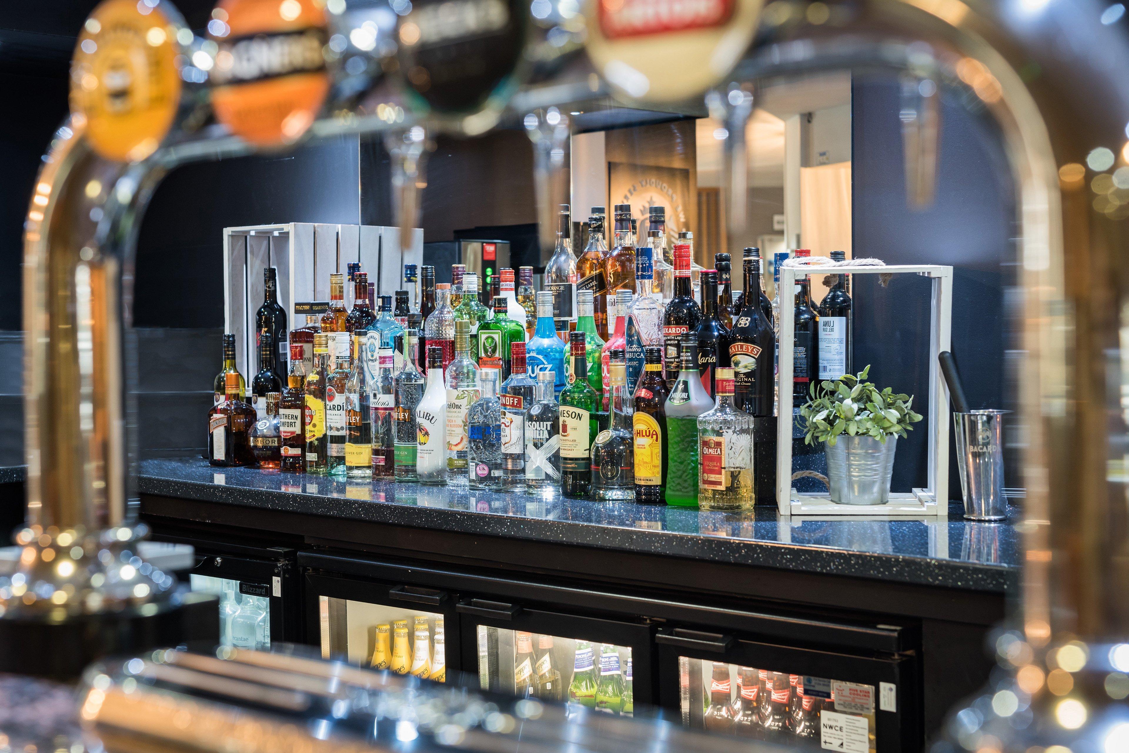 Holiday Inn Manchester West By Ihg Salford  Exteriör bild