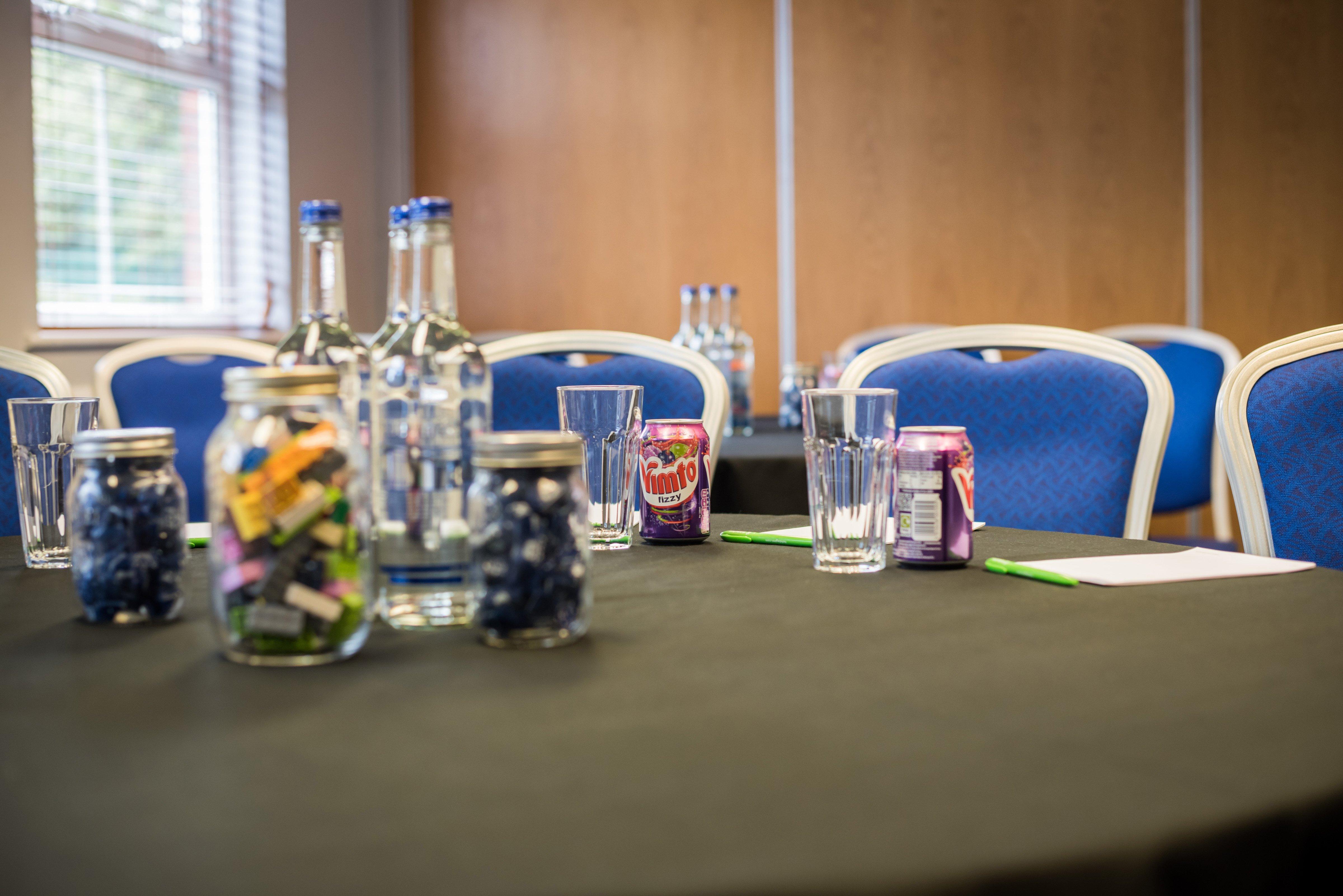 Holiday Inn Manchester West By Ihg Salford  Exteriör bild